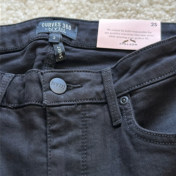 NWT Curves 360 by NYDJ Slim Straight Leg Ankle Jeans in Size 2 - Picture 9 of 11